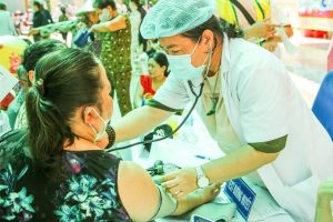 dịch vụ y tế chăm sóc tại nhà và truyền dịch tại nhà